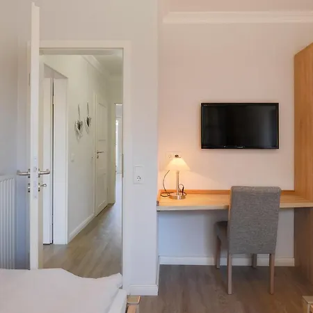 Apartament Haus Hoch Am Wind 1 *